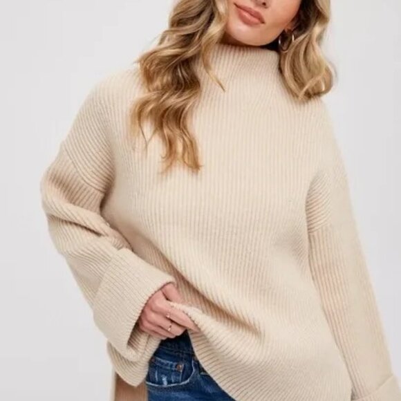 S/M REMAINING!!! Funnel Neck Oversized Pullover - Picture 4 of 10